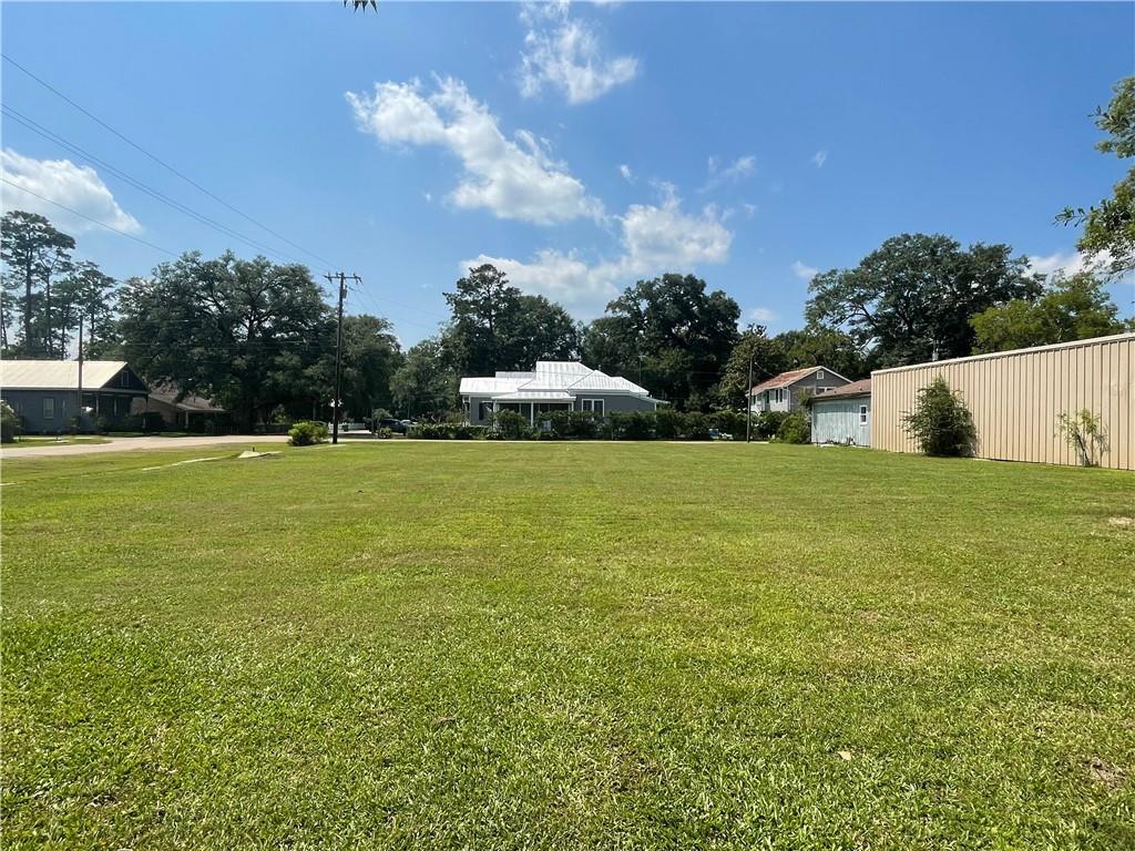 542 W 24th Avenue, Covington, Louisiana image 2