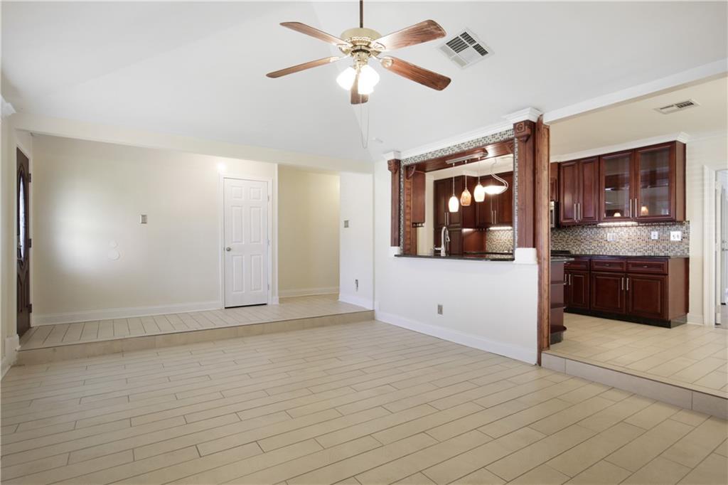 2112 Cambridge Drive, La Place, Louisiana image 3