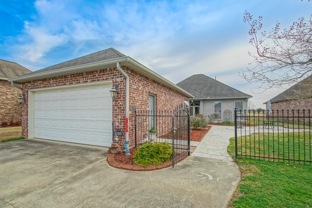 5185 Courtyard Drive, Gonzales, Louisiana image 1