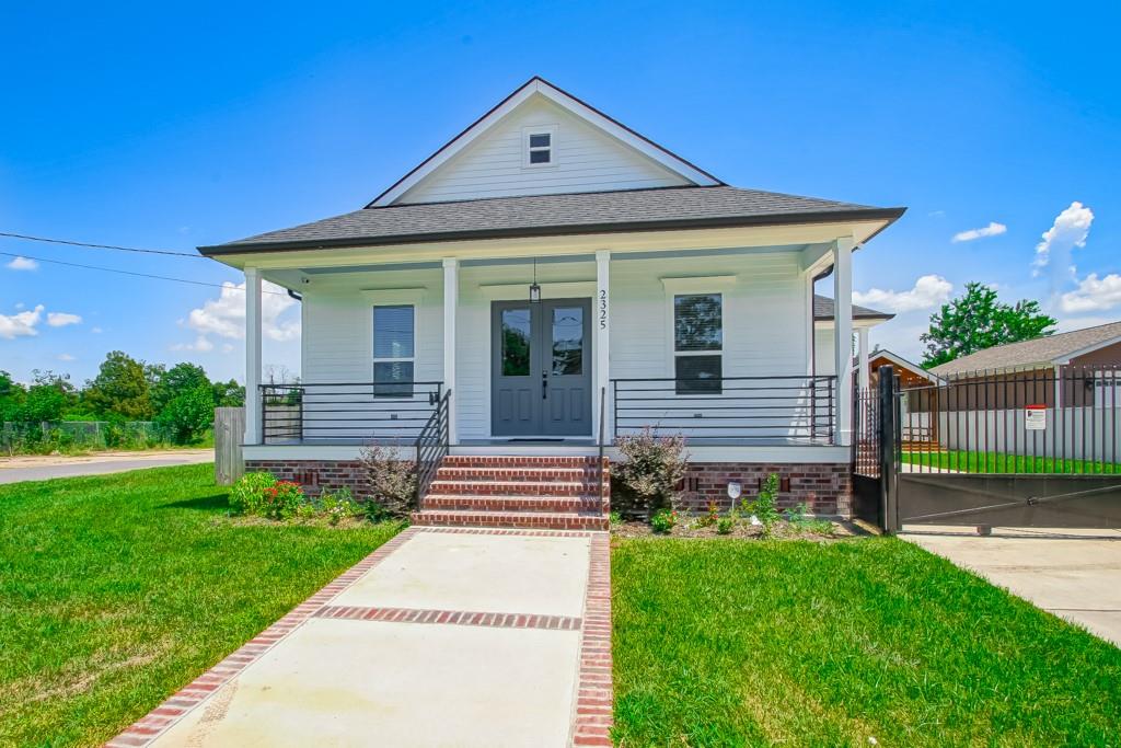 2325 Esteban Street, Arabi, Louisiana image 2