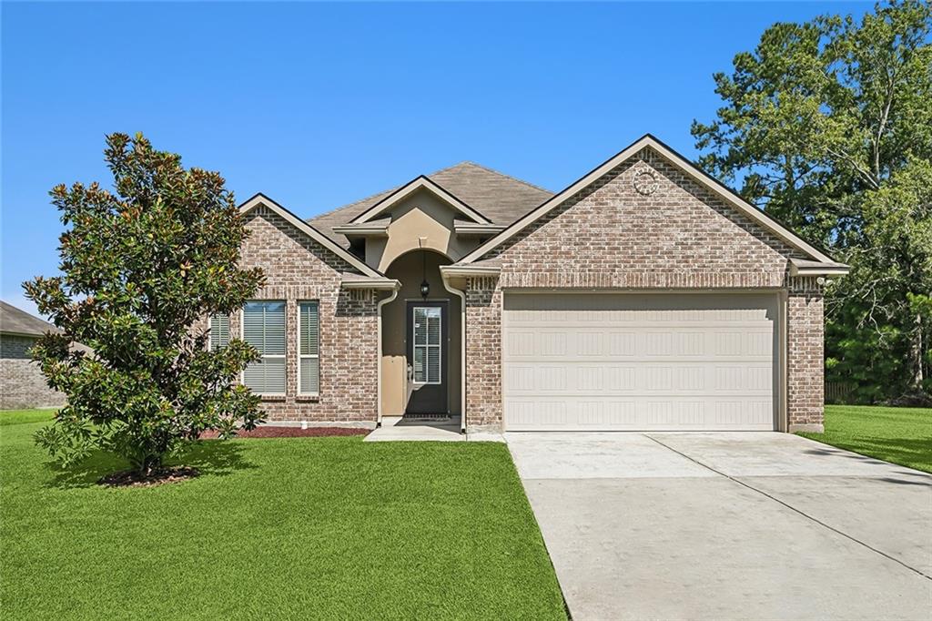 42689 Cherrybark Oak Drive, Ponchatoula, Louisiana image 1