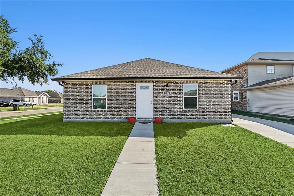 9112 14 Gladiators Street, Chalmette, Louisiana image 1