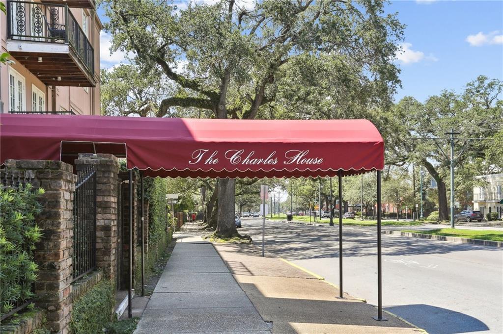 3000 St Charles Avenue #213, New Orleans, Louisiana image 2