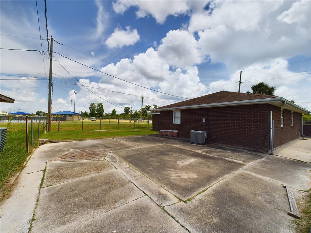 805 Magistrate Street, Chalmette, Louisiana image 16