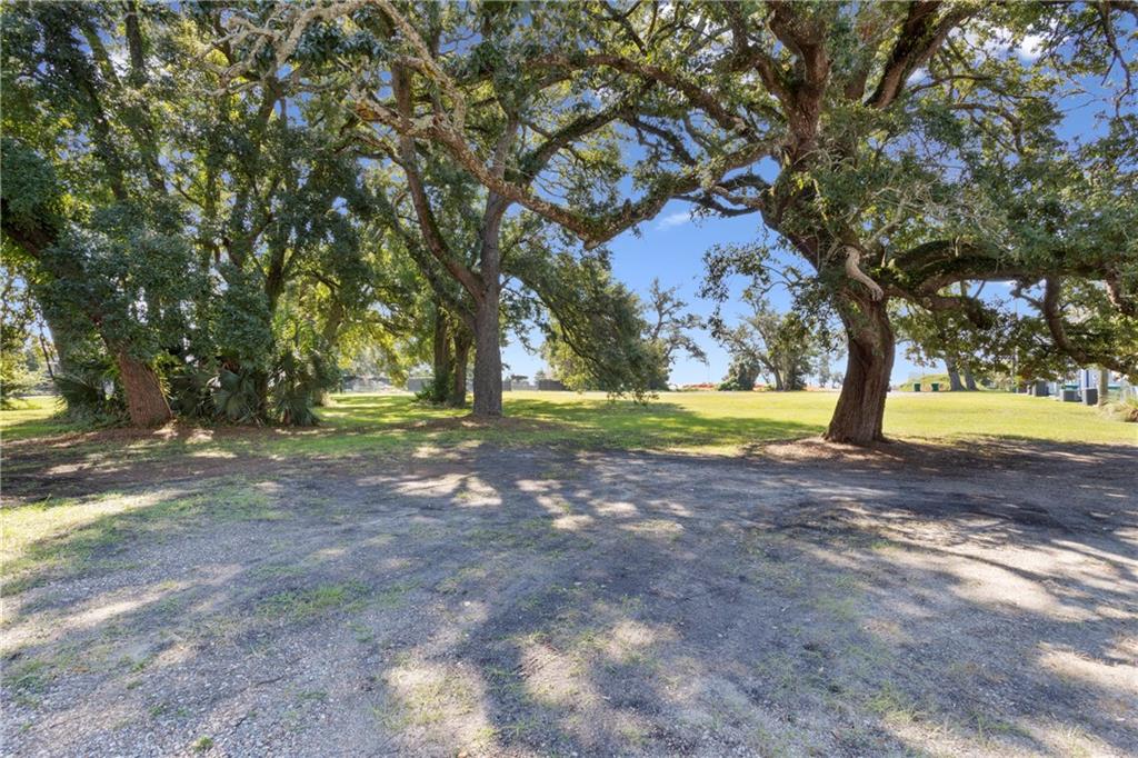 421 16th Street, Gulfport, Mississippi image 9