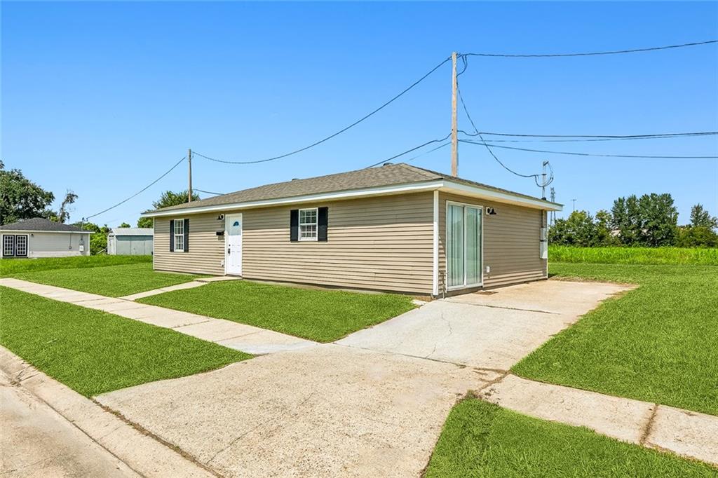 172 Cambay Drive, Westwego, Louisiana image 2