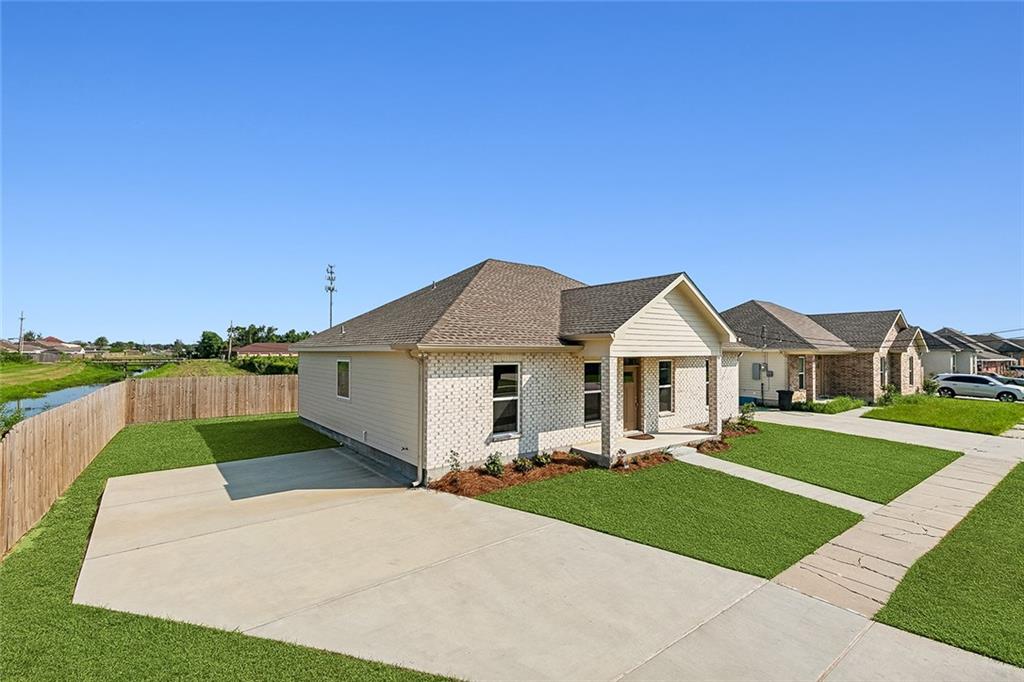 2813 Bartolo Street, Meraux, Louisiana image 2