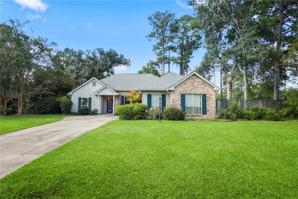 513 Laurelleaf Lane, Covington, Louisiana image 1