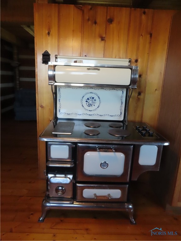 Fully functional replica stove
