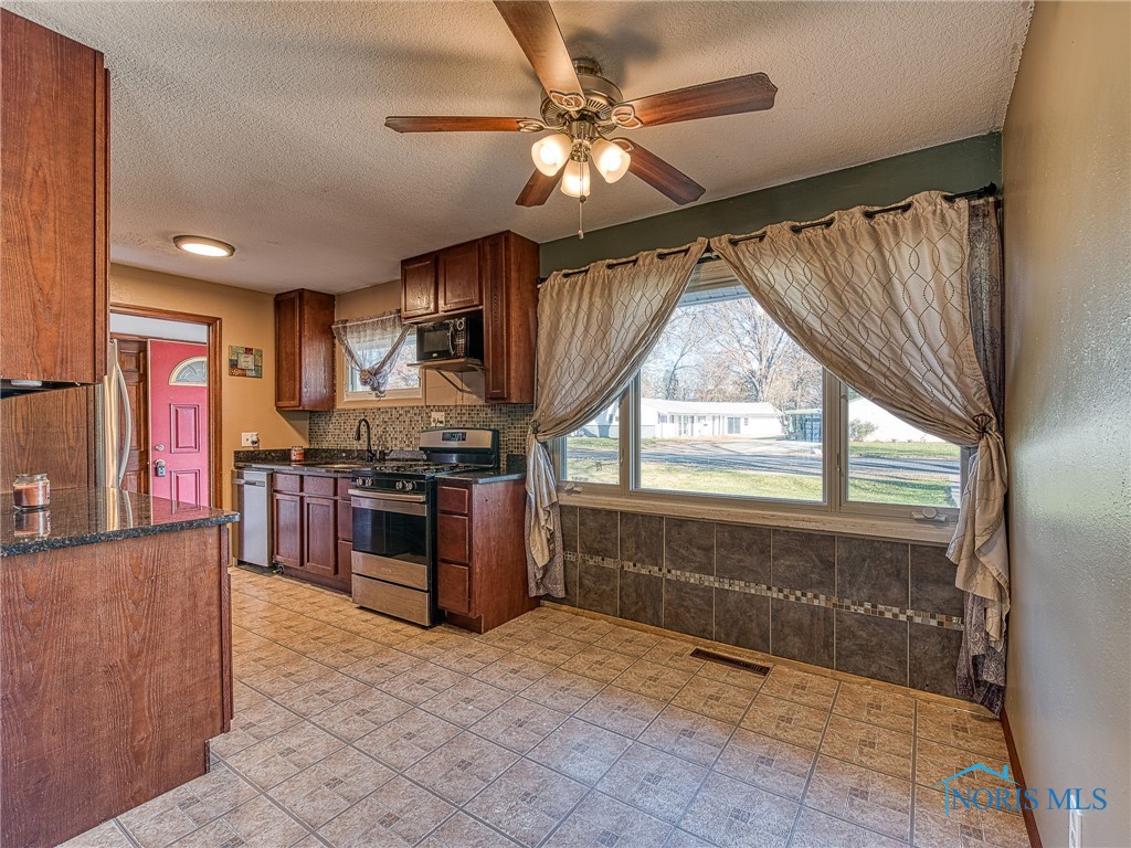 Kitchen with dining area
