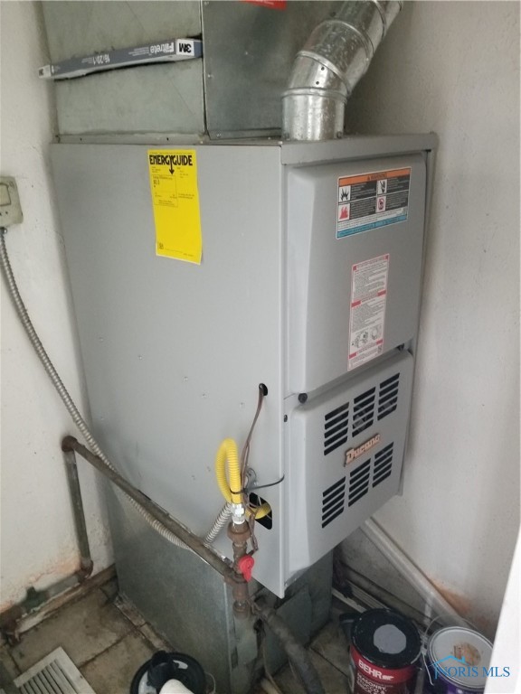 Gas forced furnace