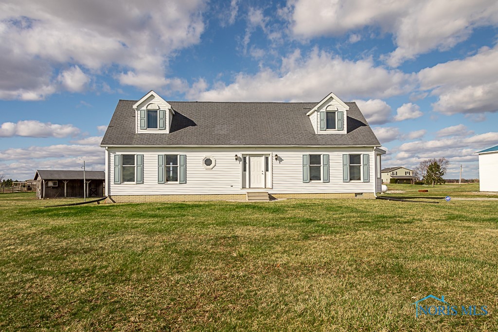 16896 Long Judson Road, Bowling Green, OH 43402