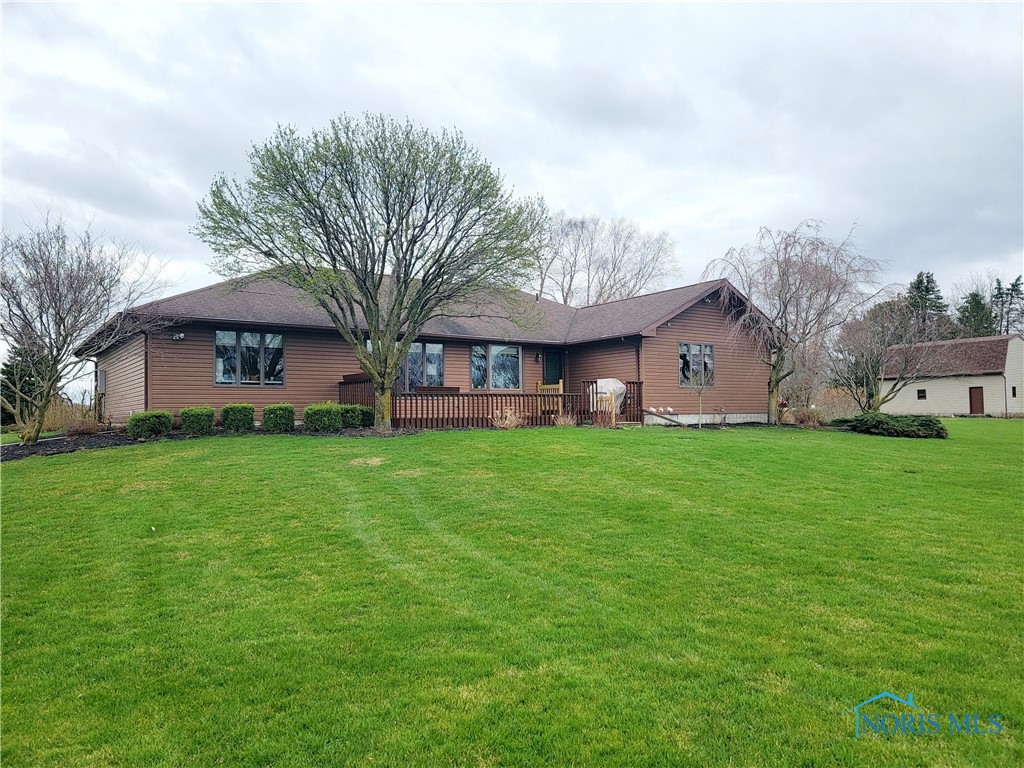 20931 W Portage River South Road, Woodville, OH 43469