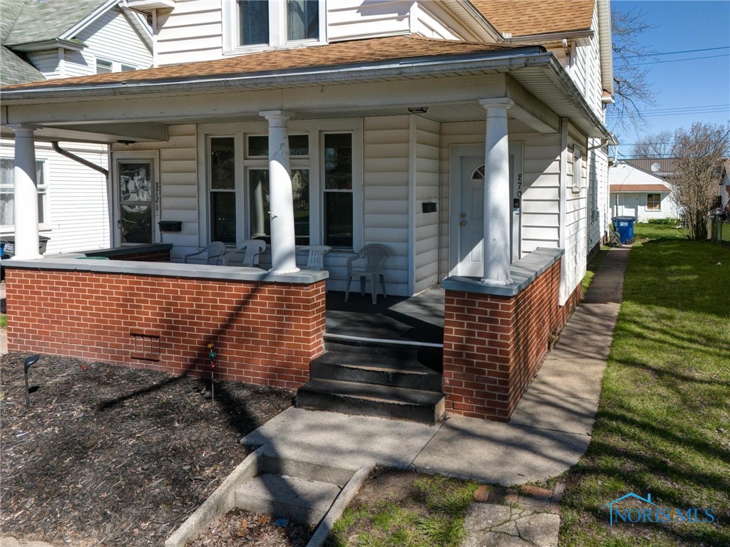 870 Colburn Street, Toledo, Ohio 43609, ,Residential Income,Active Under Contract,Colburn,6113481