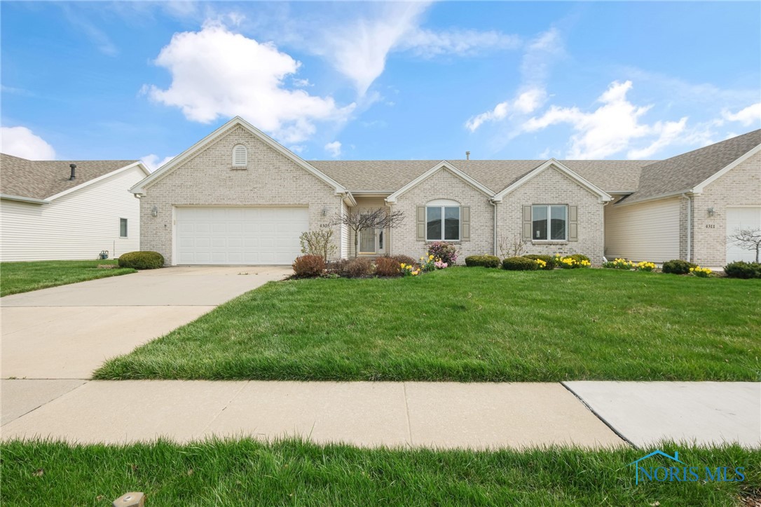 4305 Waterbend Drive, Maumee, OH 43537