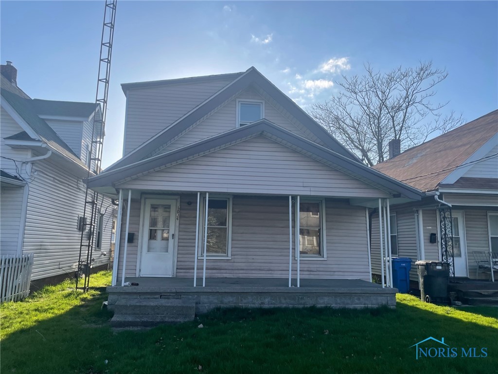 1036 Forsythe Street, Toledo, Ohio 43605, 5 Bedrooms Bedrooms, 7 Rooms Rooms,1 BathroomBathrooms,Residential,For Sale,1036 Forsythe Street,6114032