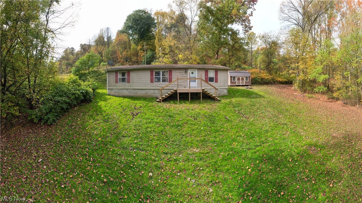 7013 Mt Pleasant Road NW, Zoarville, OH 44656