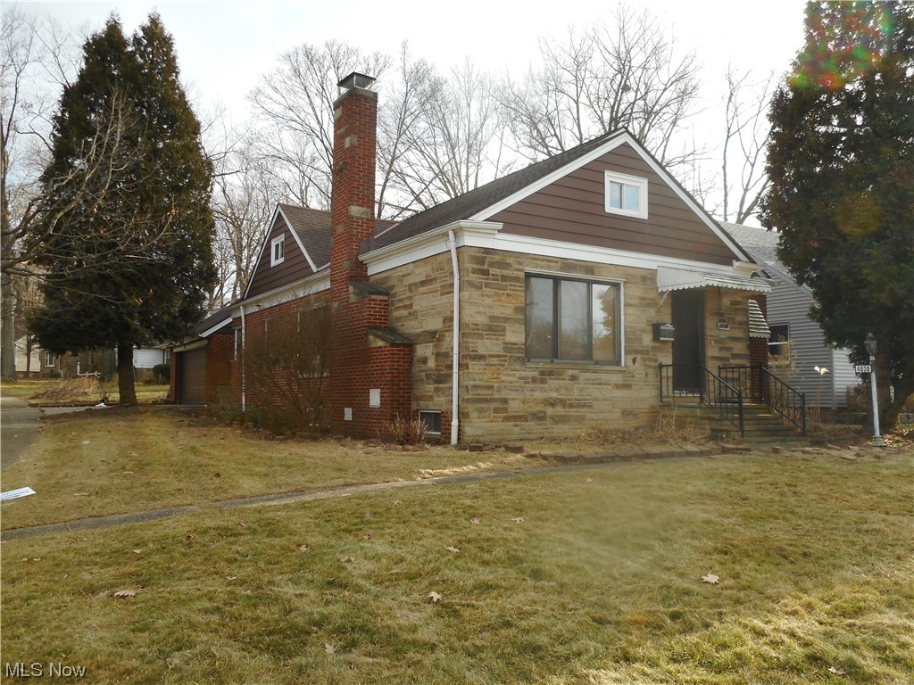 4038 Monticello Boulevard, Cleveland Heights, OH 