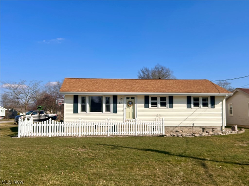 57 Circleview, New Middletown, OH 