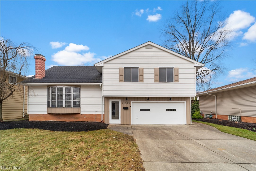 11075 Lafayette Drive, Parma Heights, OH 