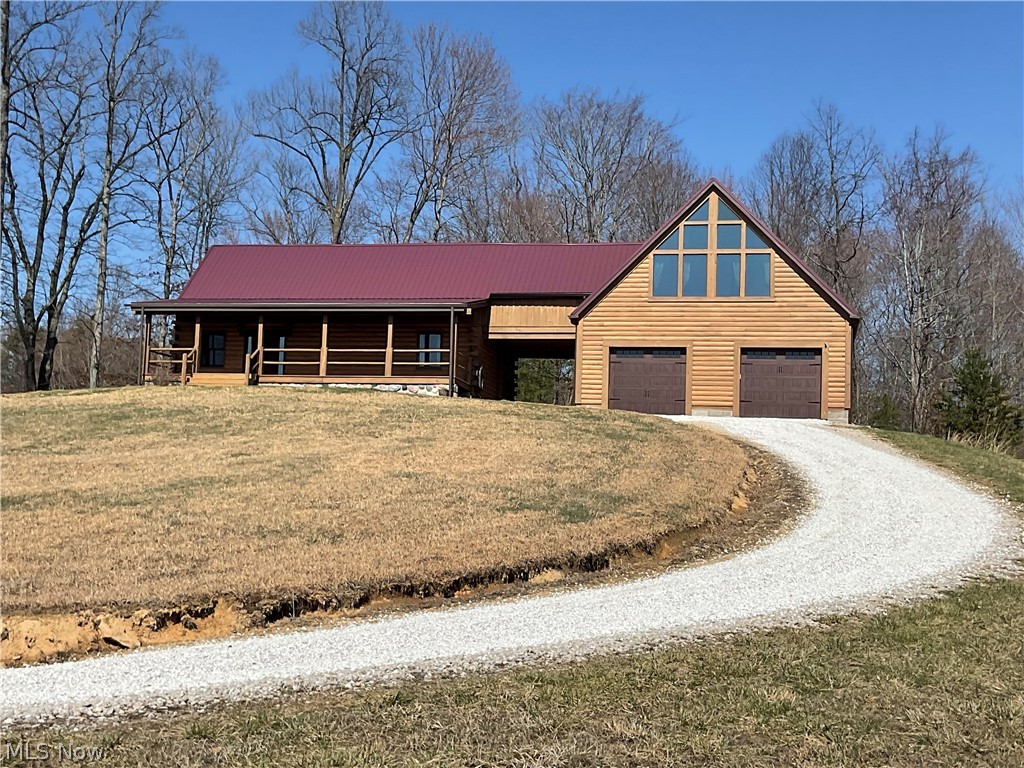 2197 County Line Road, St Marys, WV 