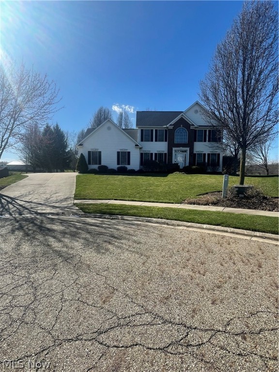 2495 Moredale Circle, Alliance, OH 