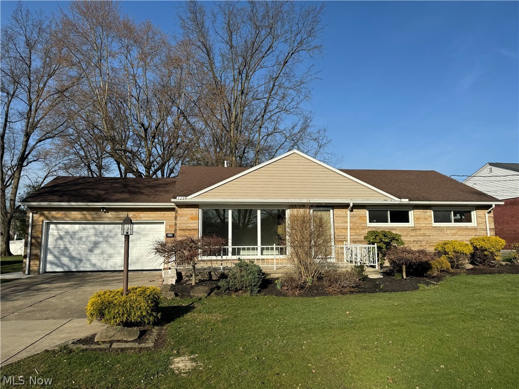 528 Sycamore Drive, Campbell, OH 