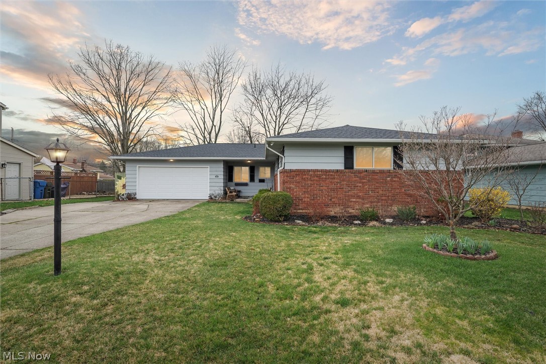 5860 Park Ridge Drive, North Olmsted, OH 