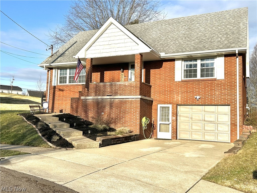 105 Darby Ct, Weirton, WV 