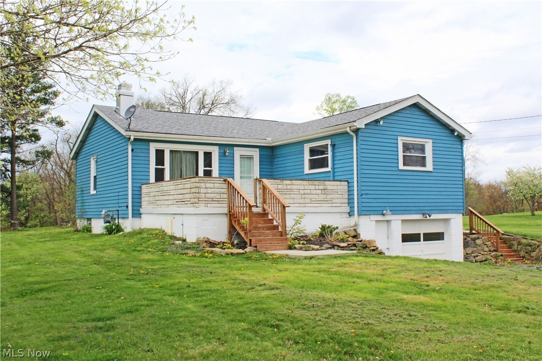 1386 Halls Road, Colliers, WV 26035