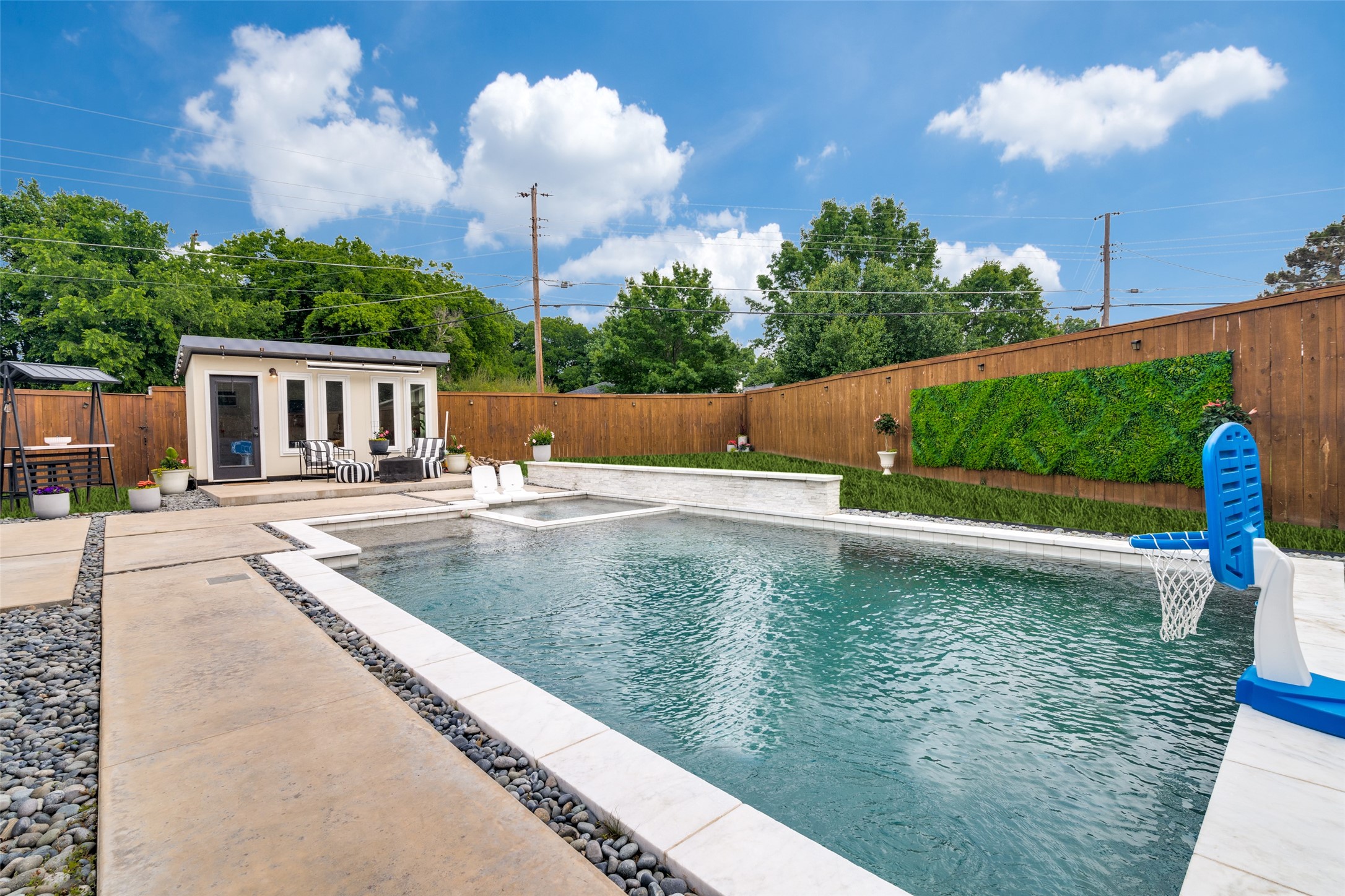 3738 Truesdell Place  Place Dallas TX 75244