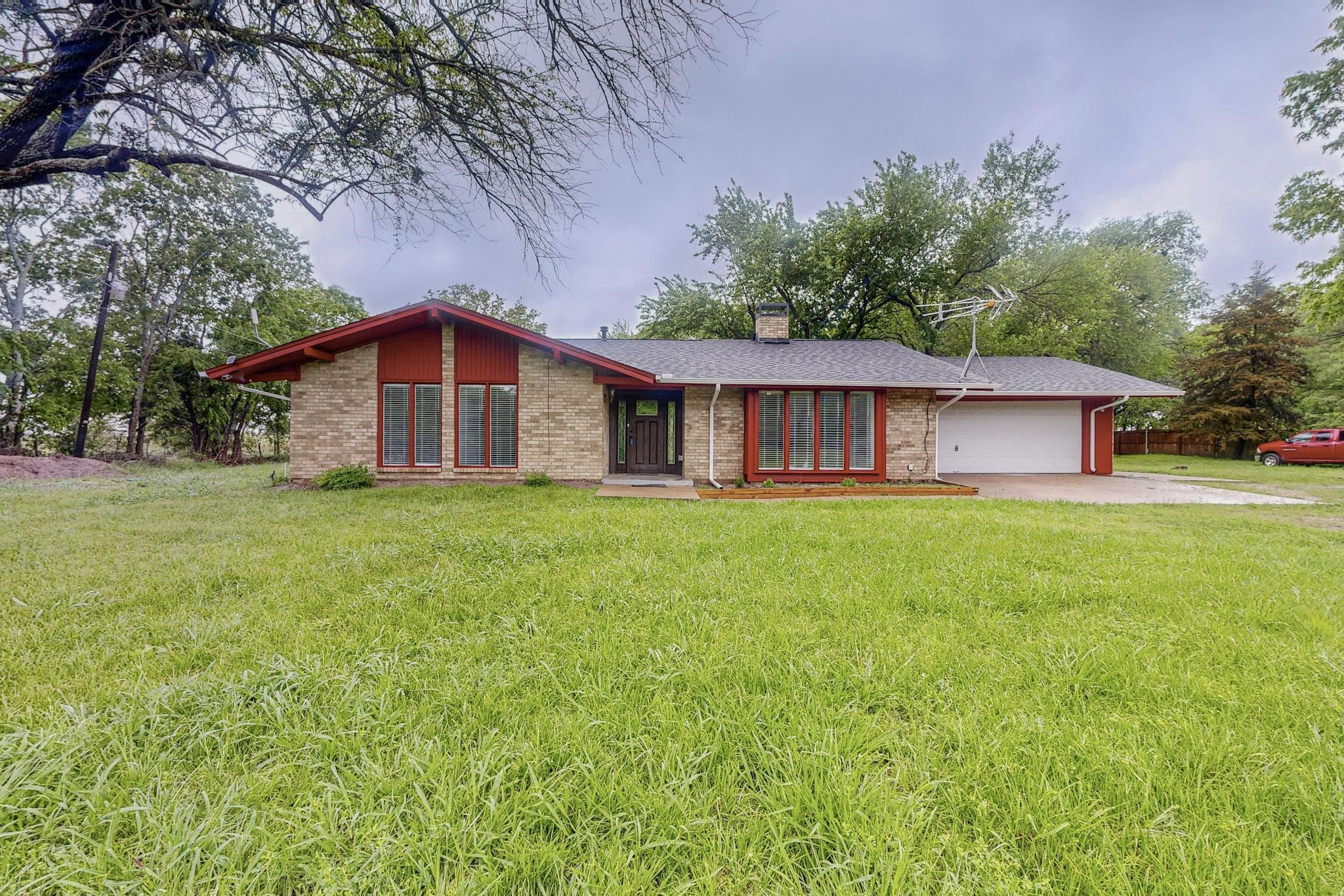 3338 State Highway 24   Campbell TX 75422