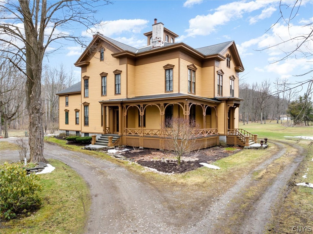 2 Wire Mill Place, Paris, NY 13322