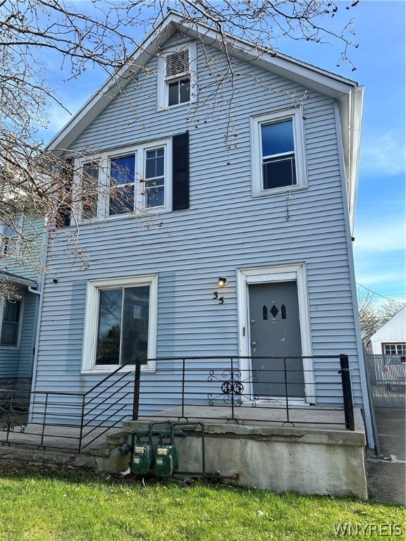 Welcome to this prime investment opportunity in Buffalo, NY! This well-maintained 2-unit property offers endless opportunities. Unit 1 features 2 beds, 1 bath and it is currently vacant, providing an excellent opportunity for an owner-occupant or for leasing to new tenants. Unit 2 also features 2 beds, 1 bath and is currently rented out, ensuring immediate rental income for the savvy investor. Investors will appreciate the steady rental income potential from the occupied unit and the opportunity to increase cash flow by leasing out the vacant unit. Showings outside of Open House are requested to be first for the lower unit which is vacant. Second showings we will coordinate with Upper Tenants. Sewer rent: $84.82.