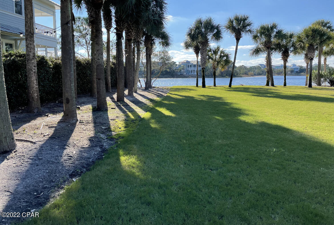 Image 2 For 423 Lakefront Drive