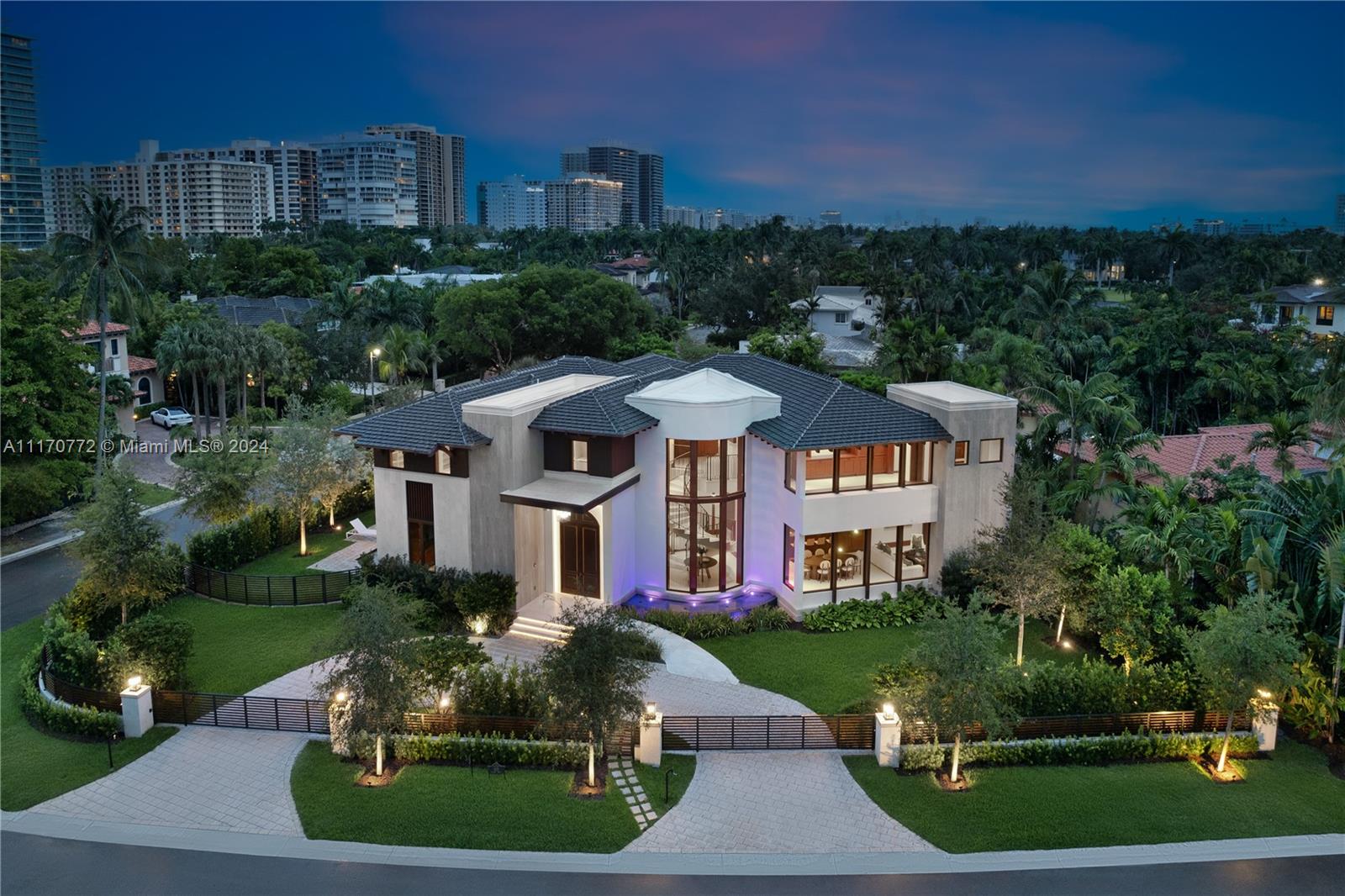 100 Biscay Dr Bal Harbour, FL 33154