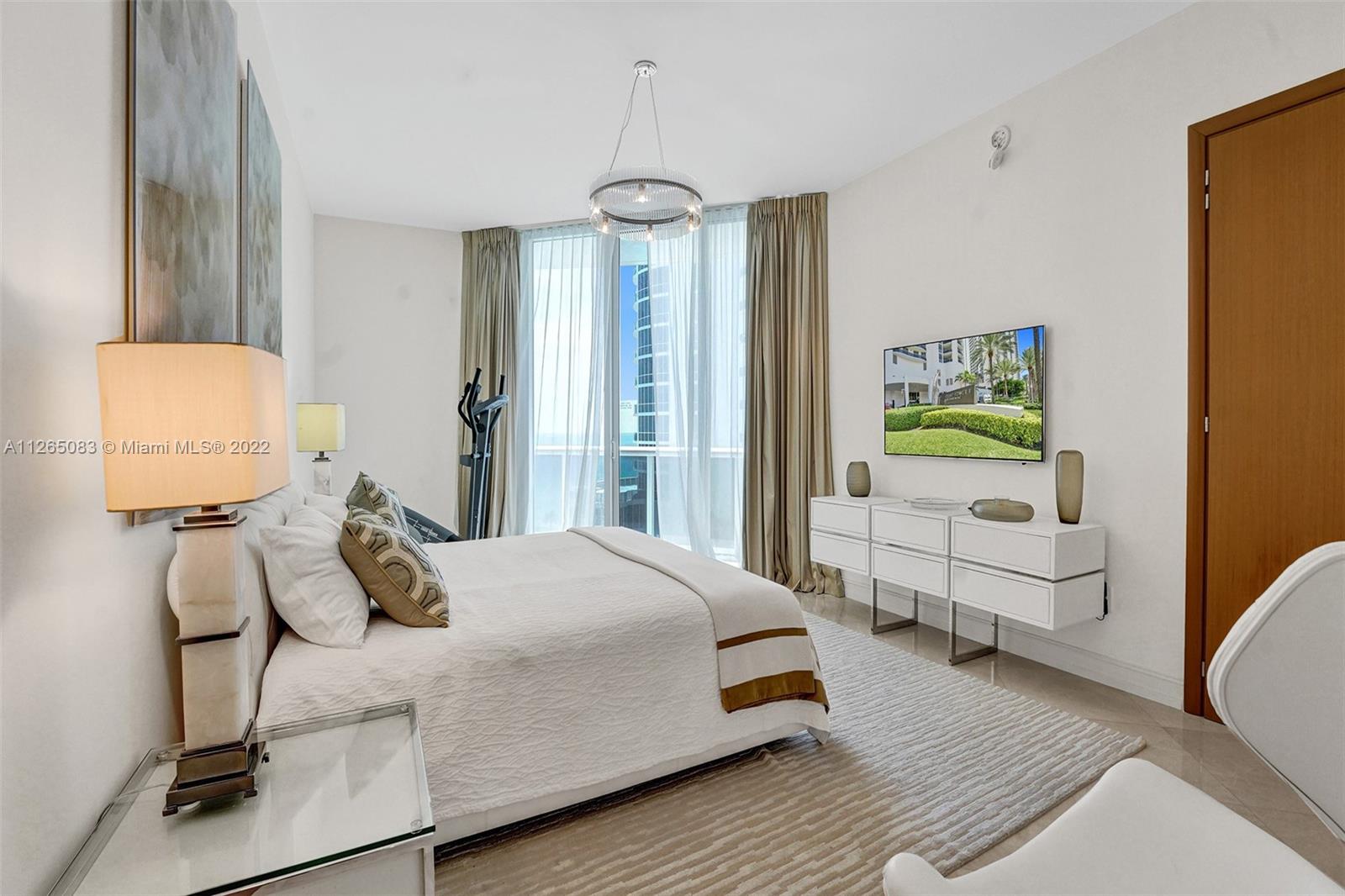 16001 Collins Ave #806, Sunny Isles Beach FL 33160