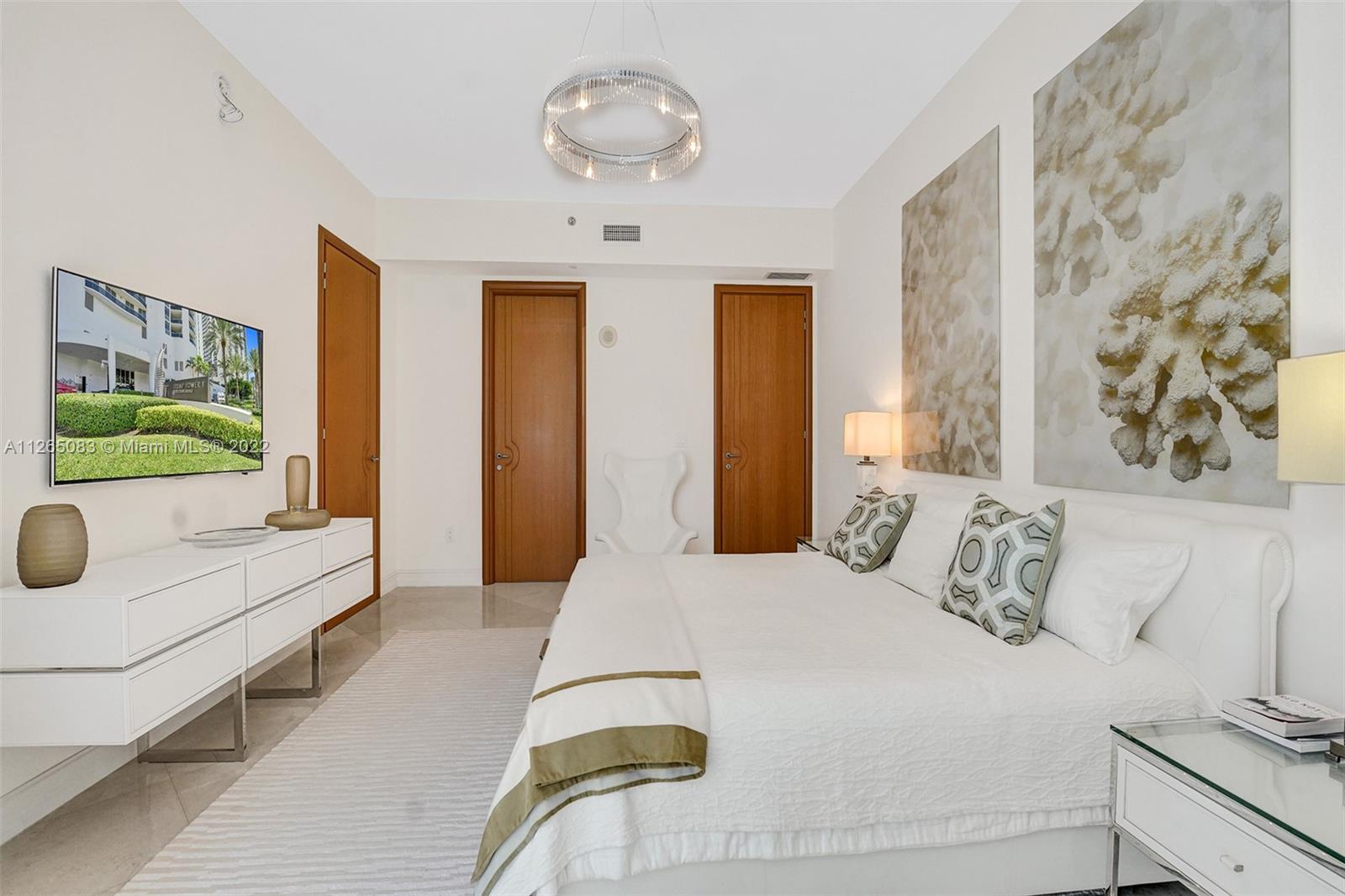16001 Collins Ave #806, Sunny Isles Beach FL 33160