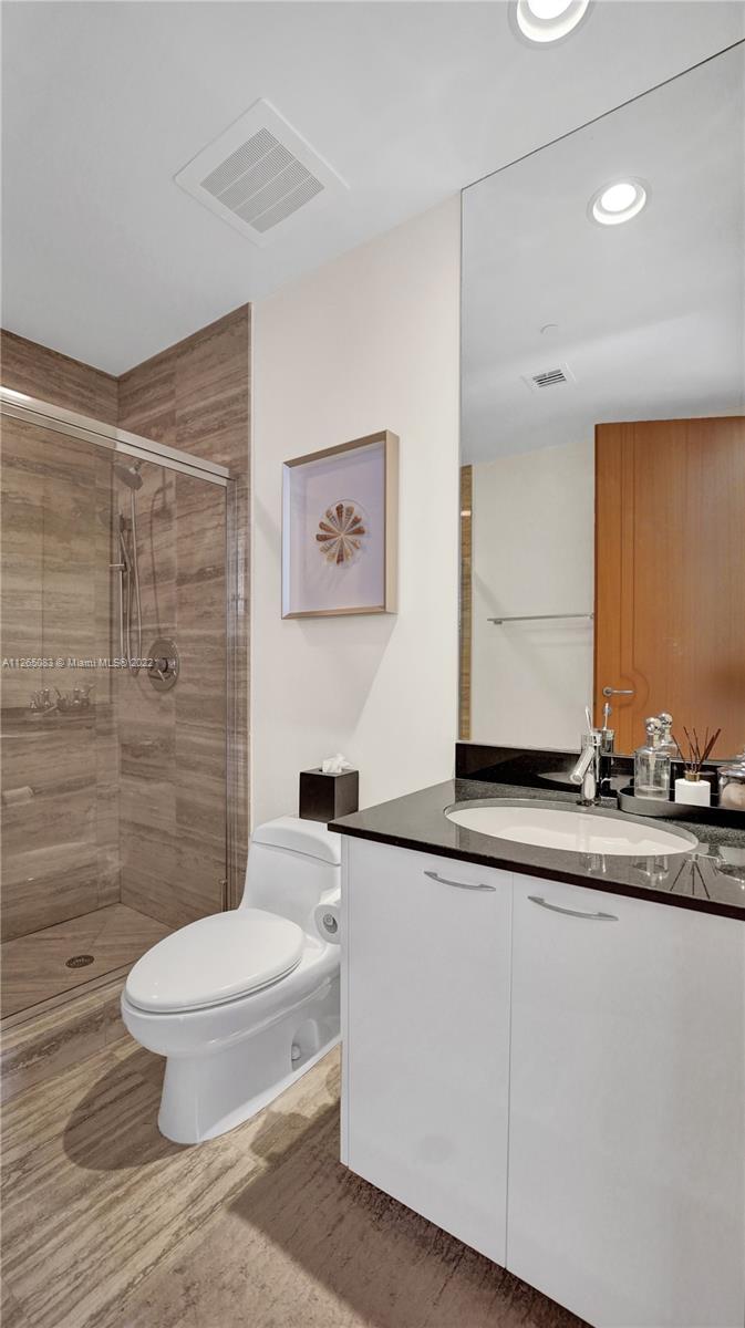 16001 Collins Ave #806, Sunny Isles Beach FL 33160