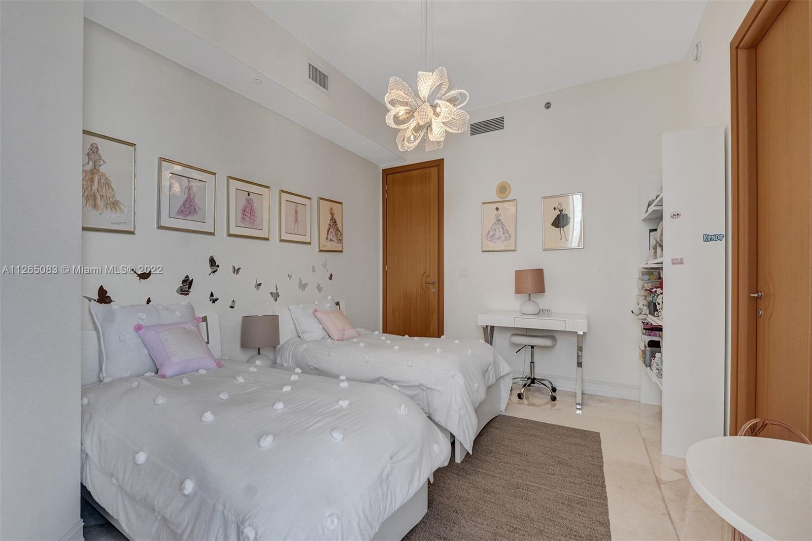 16001 Collins Ave #806, Sunny Isles Beach FL 33160