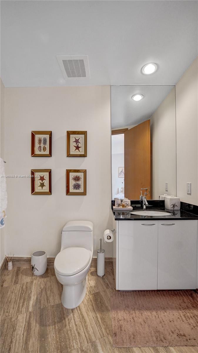 16001 Collins Ave #806, Sunny Isles Beach FL 33160