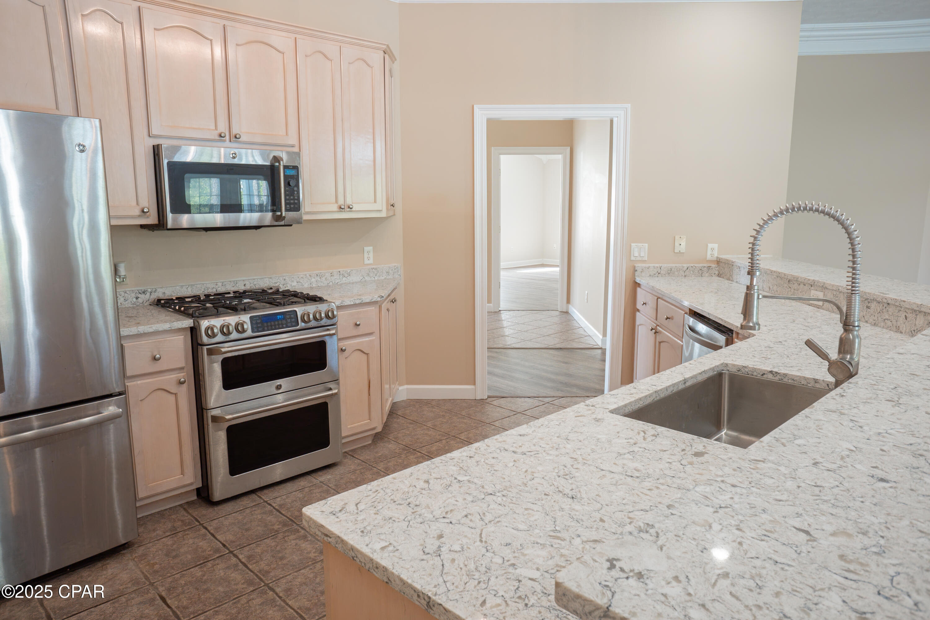 Image 12 For 3522 Fox Run Boulevard