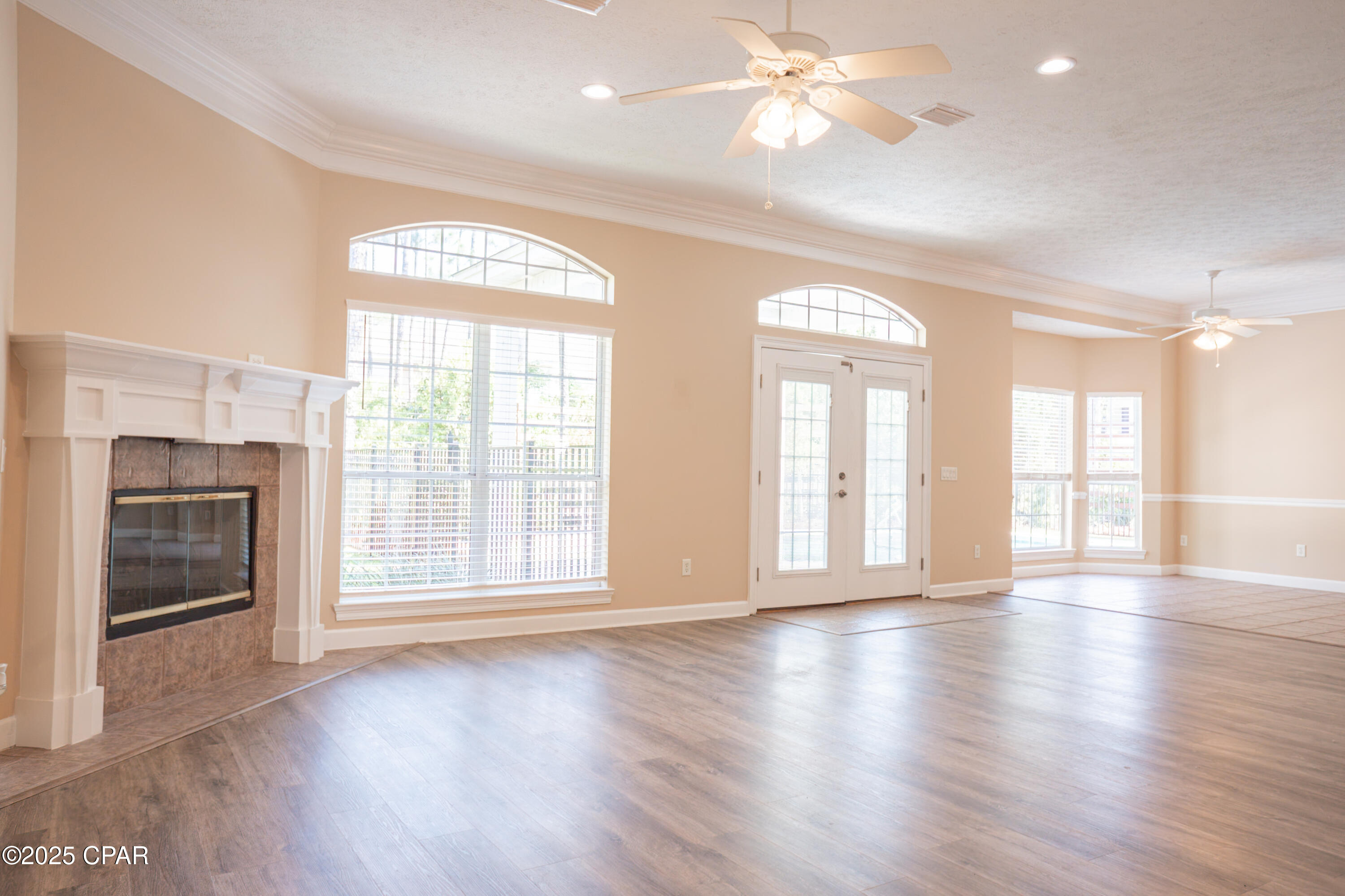 Image 7 For 3522 Fox Run Boulevard