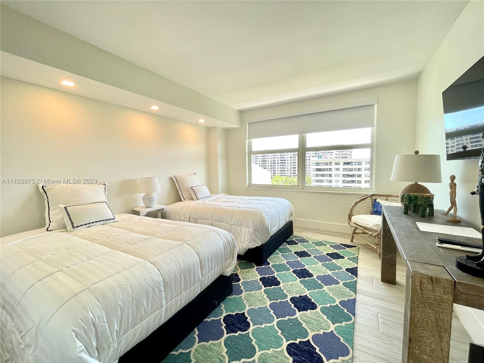 155 Ocean Lane Dr #809, Key Biscayne FL 33149