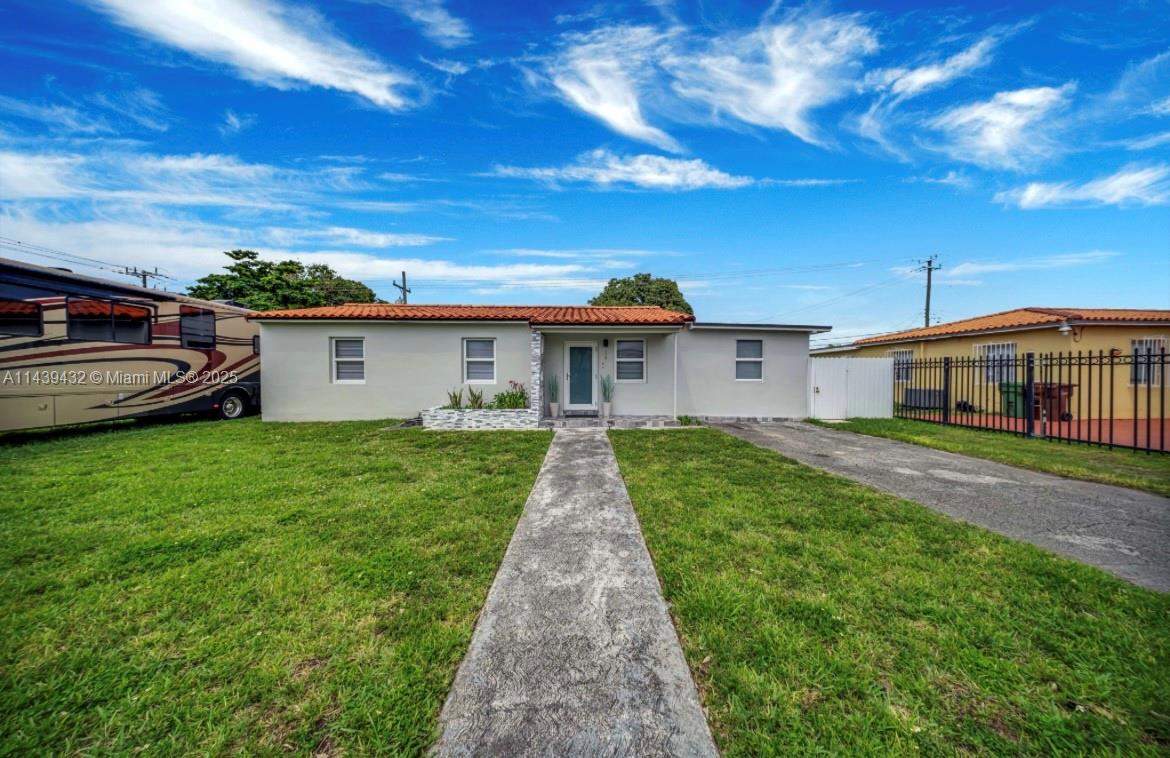 Casa à Venda em Hialeah, FL
