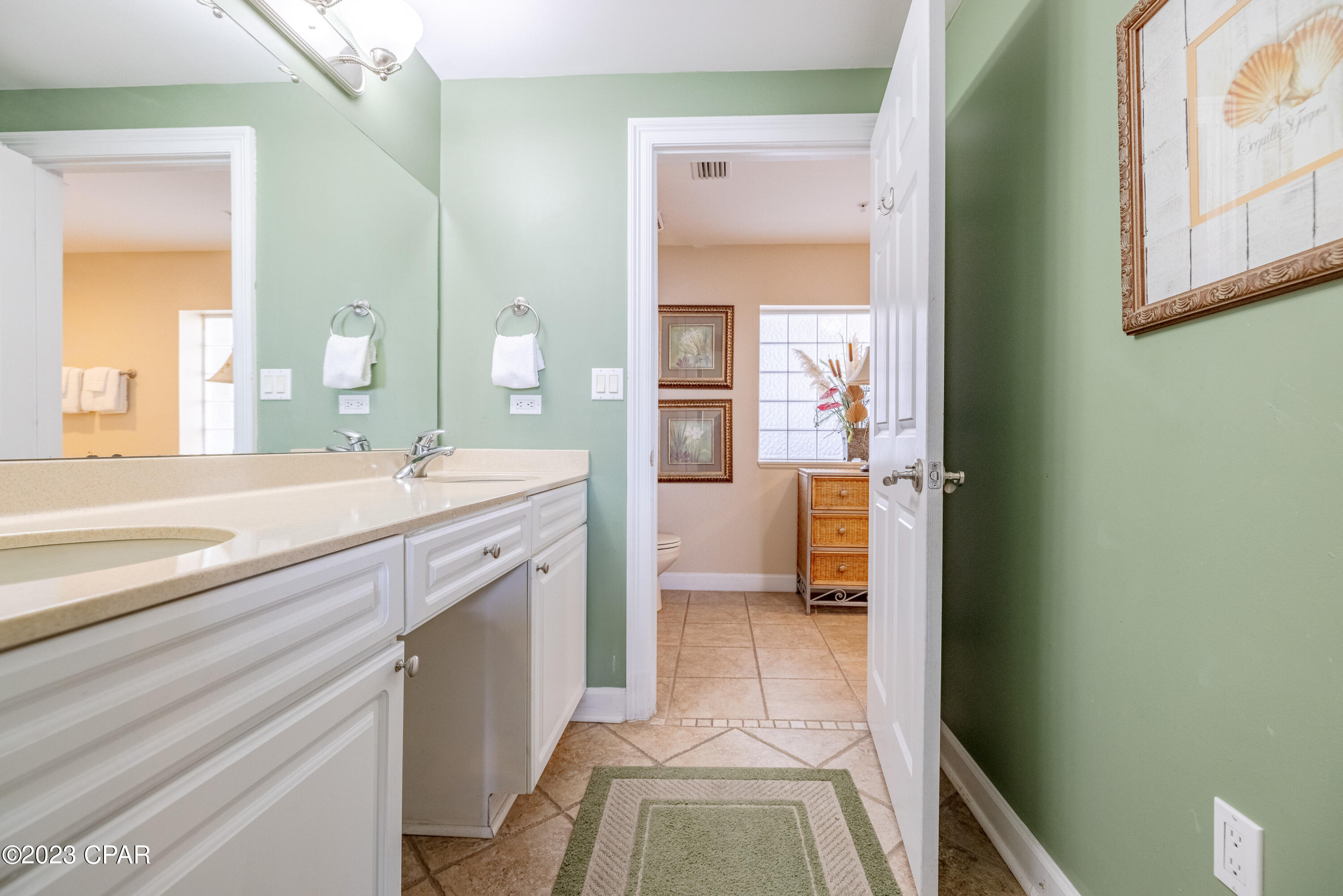 Image 17 For 9450 Thomas Drive 1711a