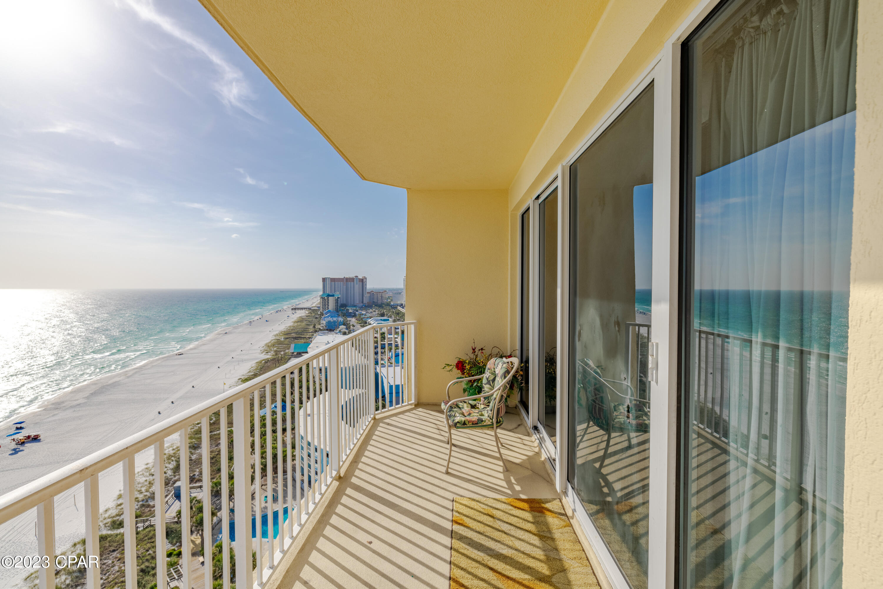 Image 4 For 9450 Thomas Drive 1711a
