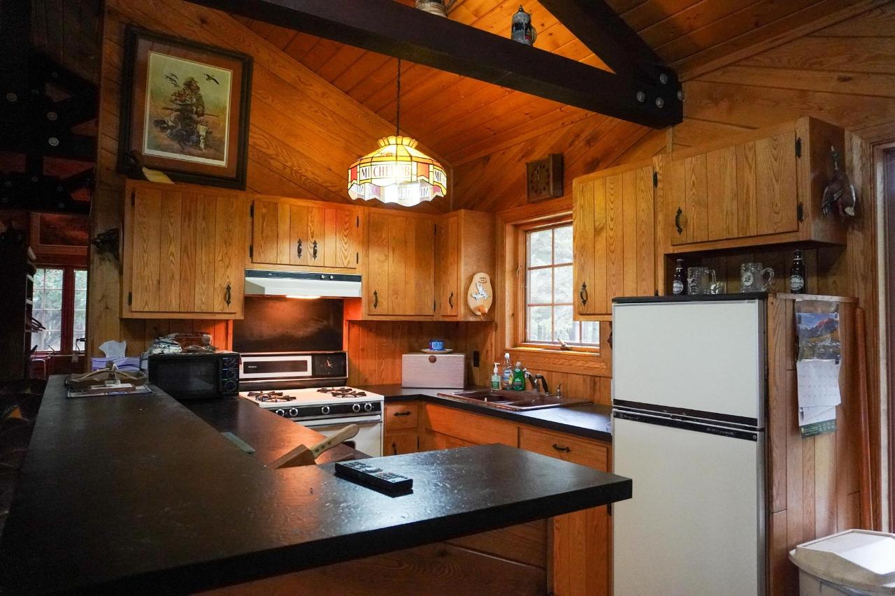 Undocumented Lake Property 9115 Cardinal Ln Photo 12