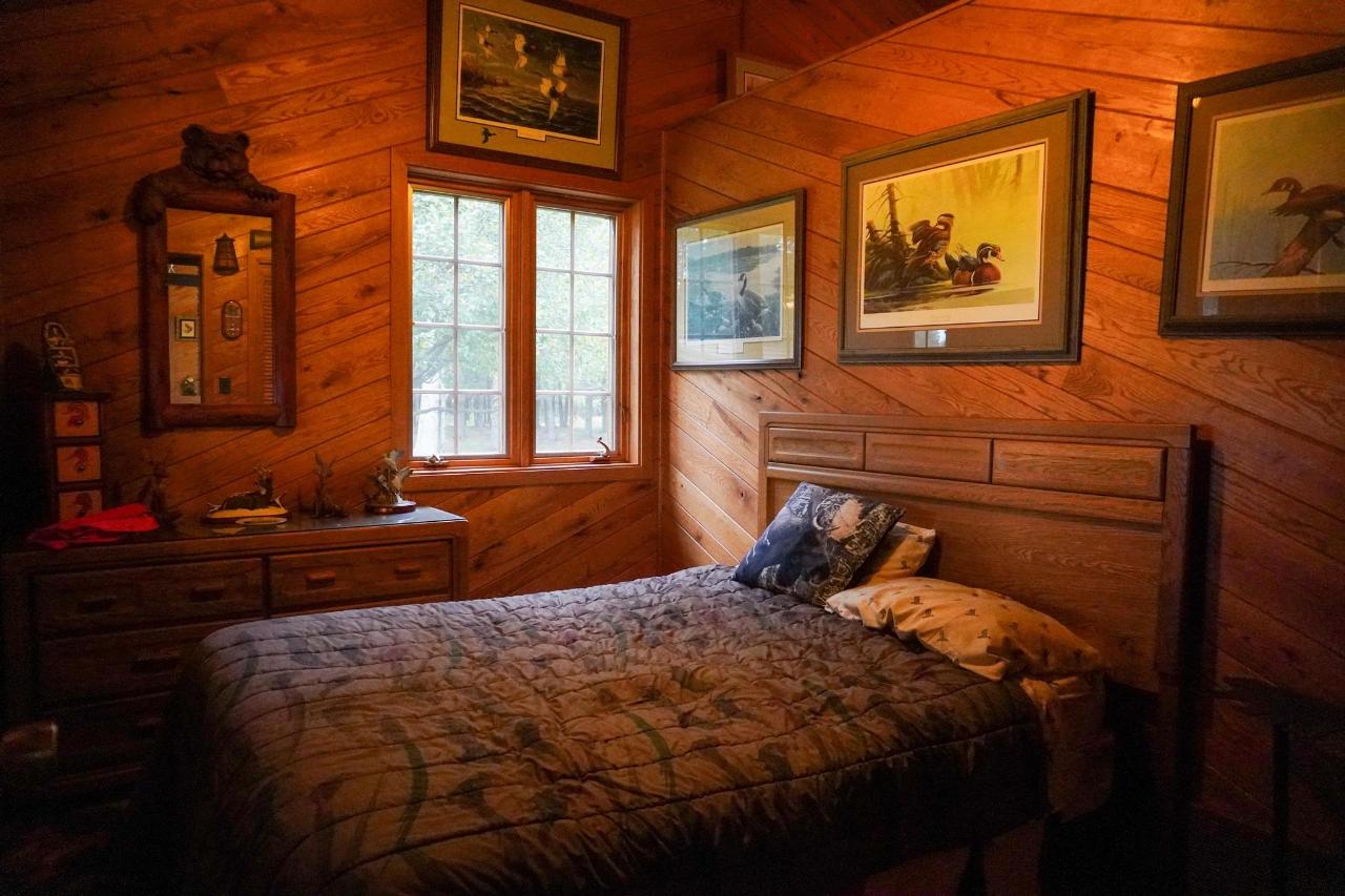 Undocumented Lake Property 9115 Cardinal Ln Photo 18