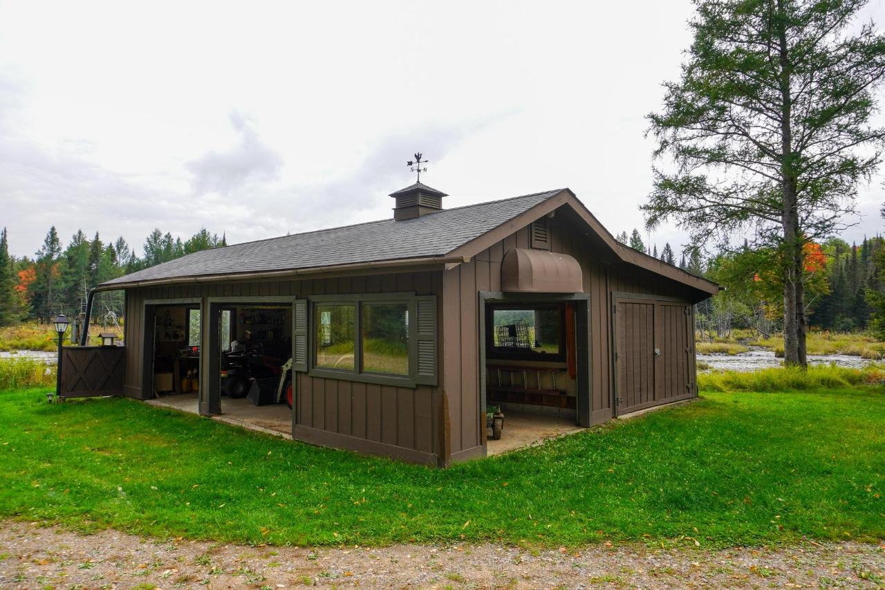 Undocumented Lake Property 9115 Cardinal Ln Photo 8